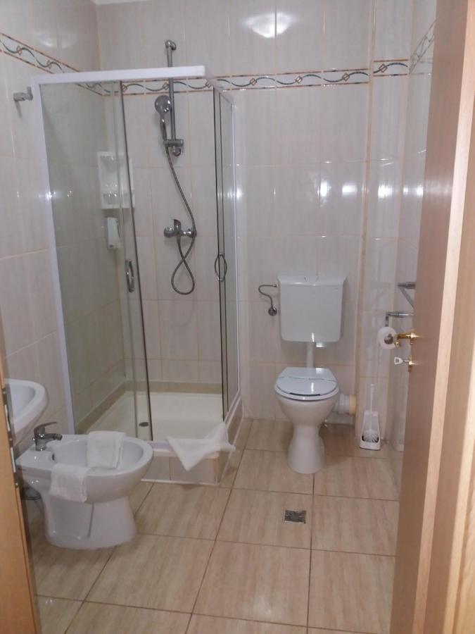 Hotel Vila Veneto Тимишоара Экстерьер фото