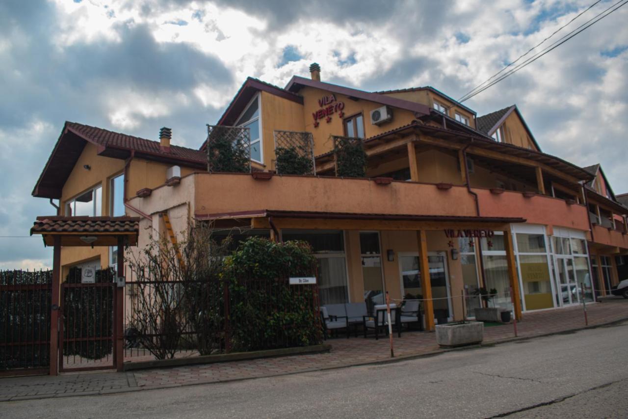 Hotel Vila Veneto Тимишоара Экстерьер фото