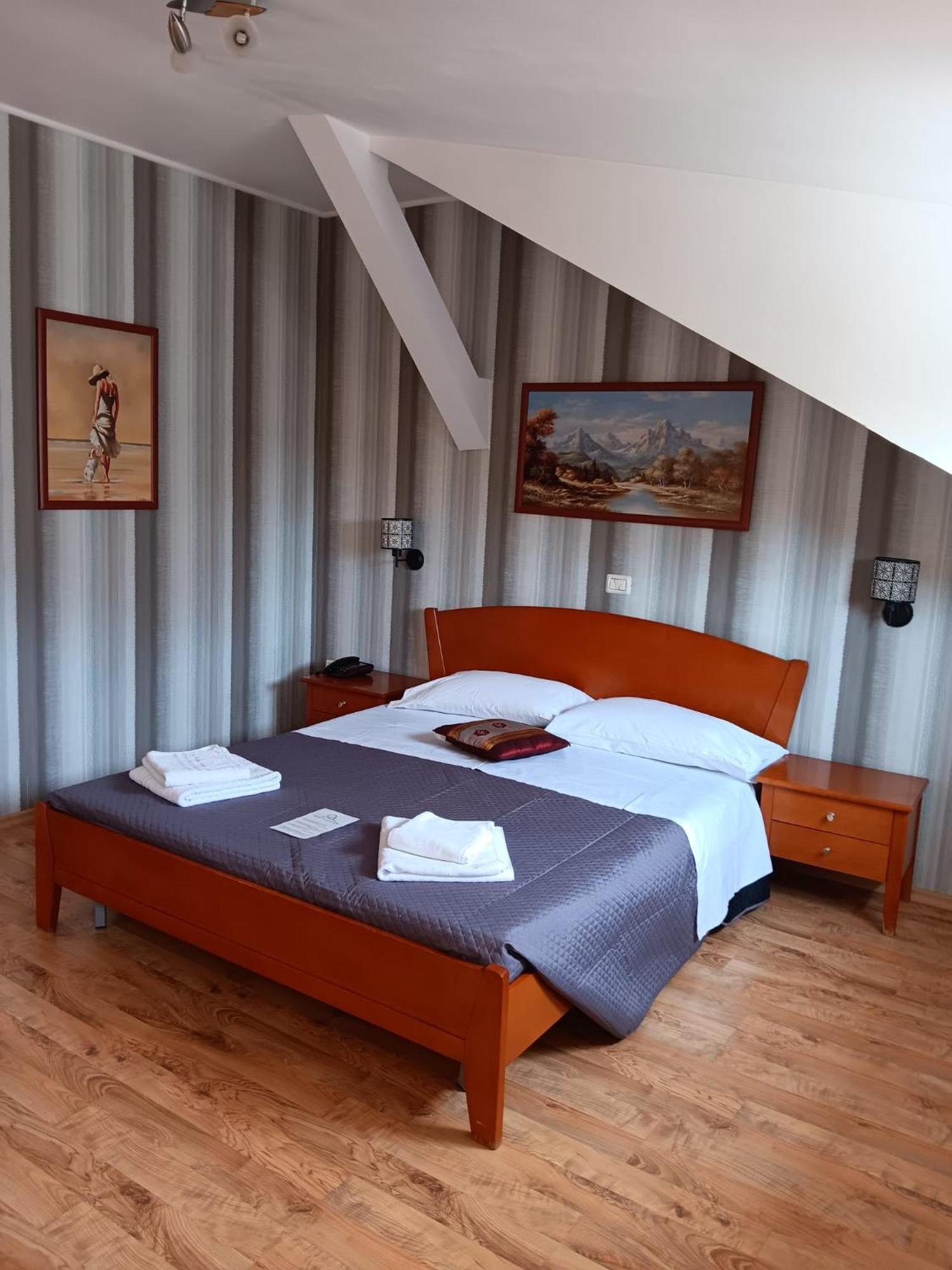 Hotel Vila Veneto Тимишоара Экстерьер фото